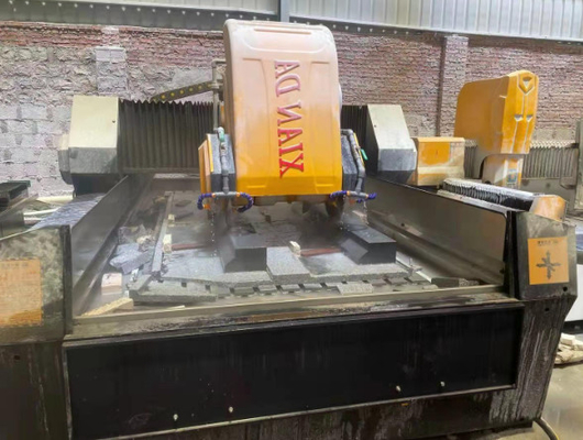 3 एक्सिस लीनियर स्टोन प्रोफाइल कटिंग मशीन 15kw