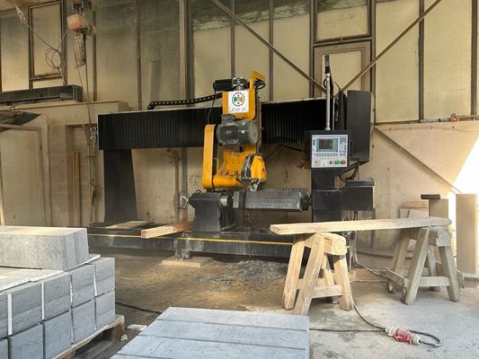 दो पीसी बैलस्टर स्तंभ काटने की मशीन