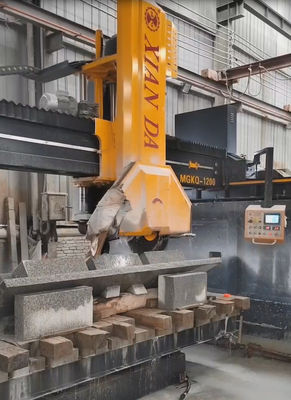 चार स्तंभ पत्थर स्लैब काटने की मशीन