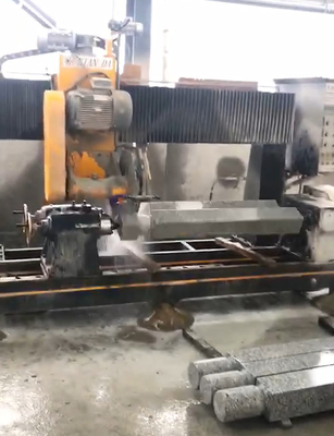 सीएनसी / पीएलसी दो पीसी किंगपोस्ट, रोडब्लॉक के लिए बैलस्टर कटिंग मशीन