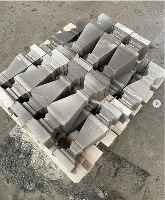 3 अक्षीय रैखिक सीएनसी कटिंग मशीन, 220V पावर, 15kw मुख्य मोटर और ग्रेनाइट रेलिंग के लिए 21.5kw सकल शक्ति