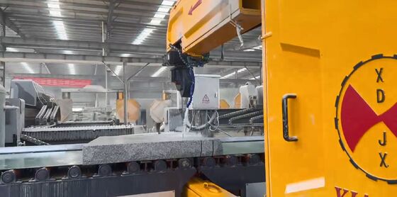 सीएनसी-नियंत्रित ऊर्ध्वाधर तार देखा मशीन 3-अक्ष लिंकेज घुमावदार कर्बस्टोन काटने