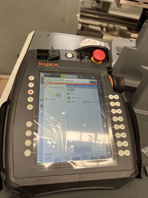 3100 मिमी तक बड़े पैमाने पर नक्काशी के लिए इंटरपोलेटेड कंट्रोल और बीटी40 स्पिंडल के साथ 6-एक्सिस सीएनसी रोबोट स्टोन कटिंग मशीन