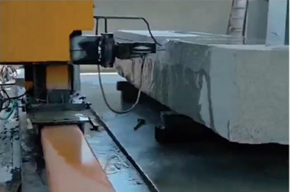 बड़े पत्थर के ब्लॉक को काटने के लिए चार-फ्लाईव्हील वाला गैन्ट्री मूवेबल सीएनसी वायर सॉ मशीन 3500 × 3500 × 2200 मिमी
